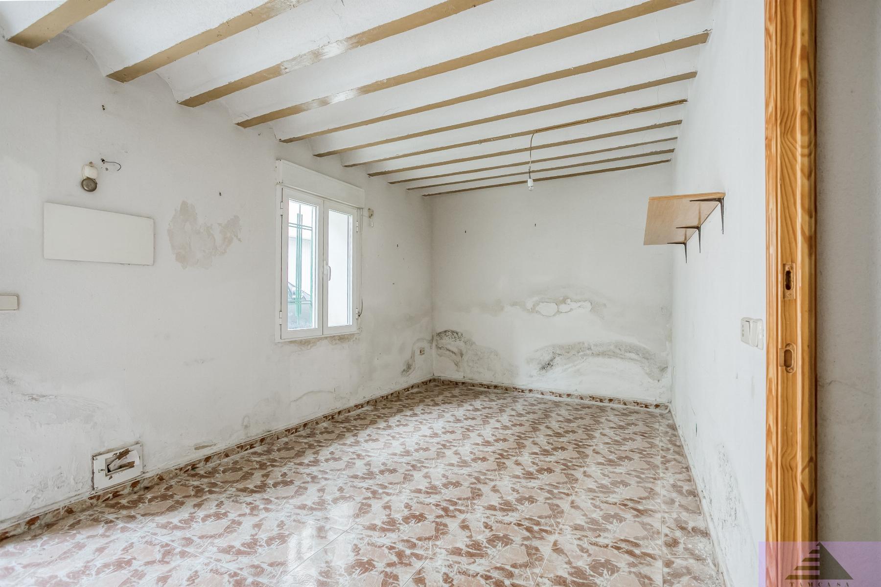 For sale of house in Colmenar de Oreja