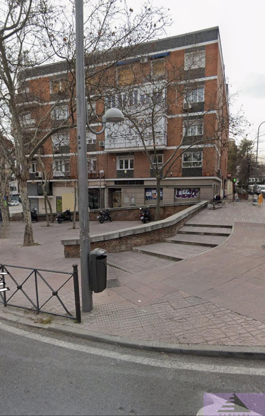 For sale of commercial in Madrid