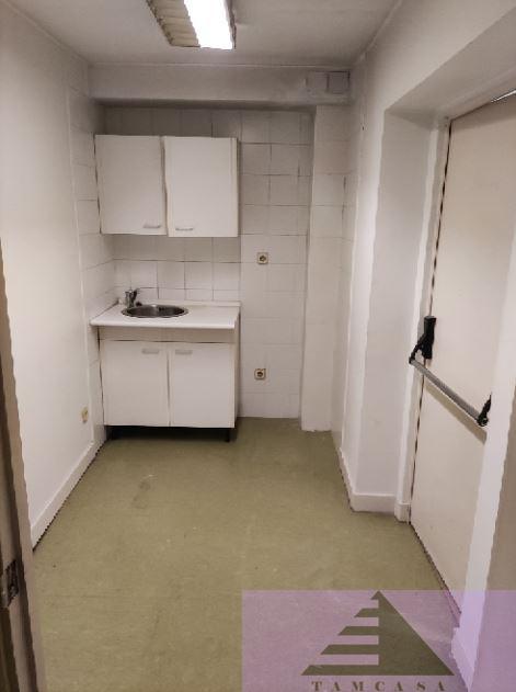 For sale of commercial in Madrid