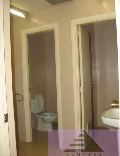 For sale of commercial in Madrid