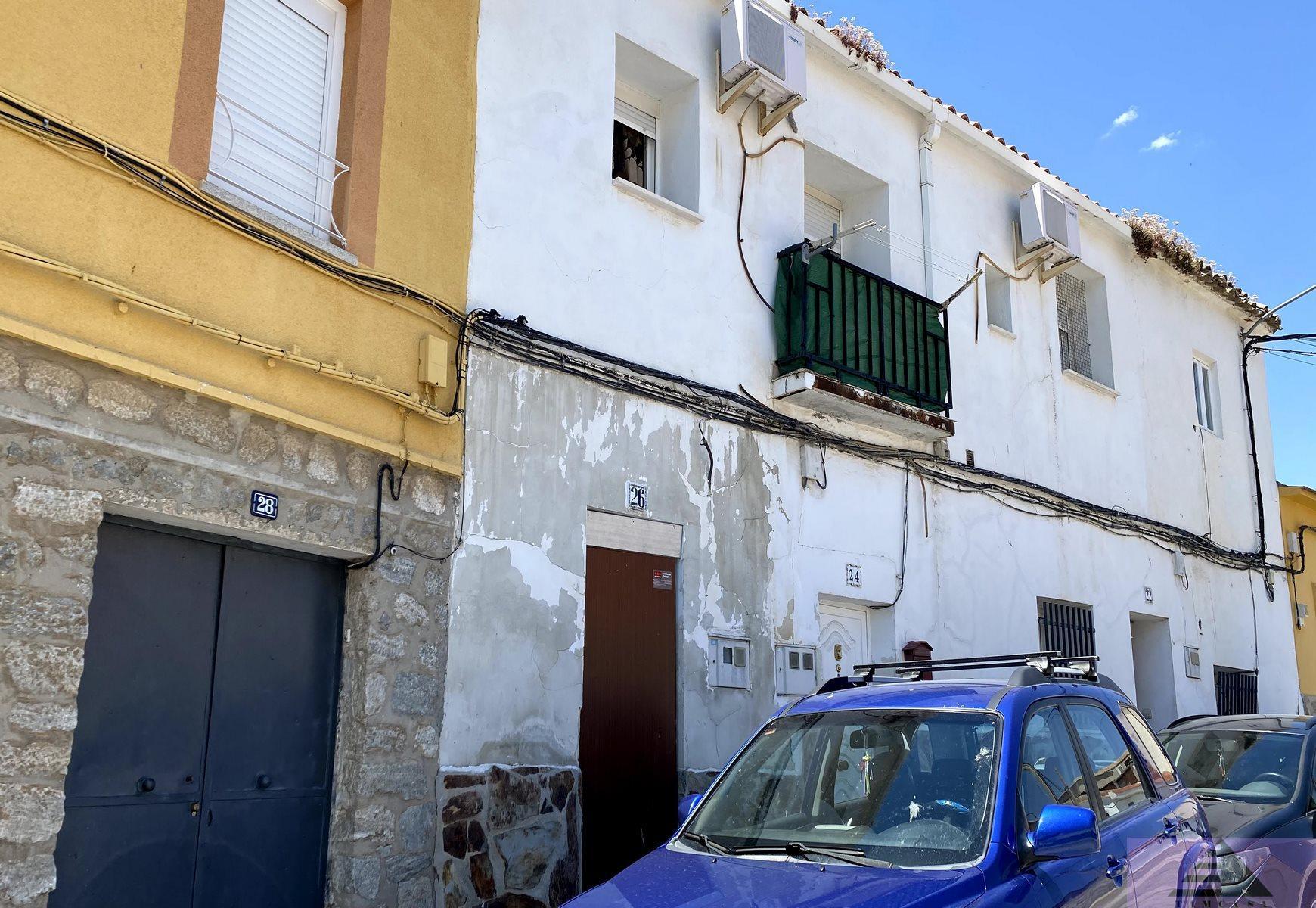For sale of house in Añover de Tajo