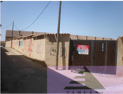 For sale of land in Toro