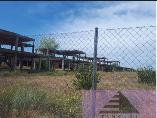 For sale of land in Villaralbo