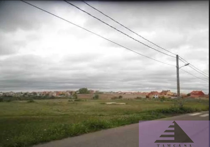 For sale of land in Zamora
