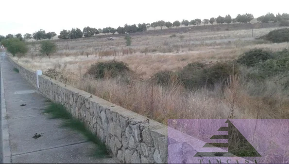 For sale of land in Villarmayor