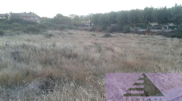 For sale of land in Villarmayor