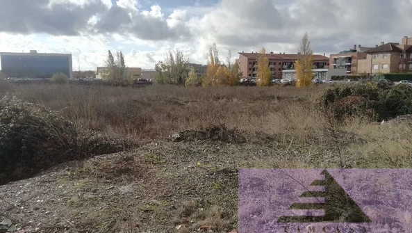 Venta de terreno en Villarmayor