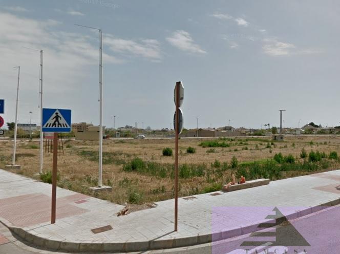 For sale of land in Almenara