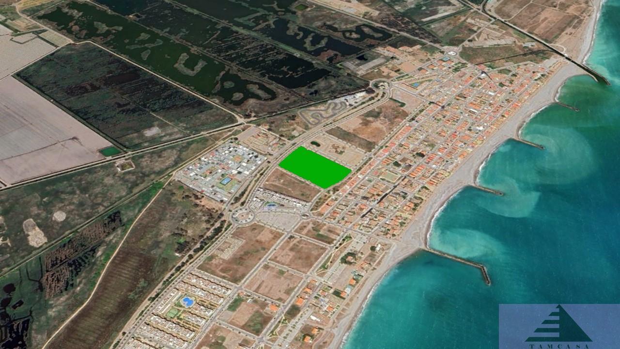 For sale of land in Almenara