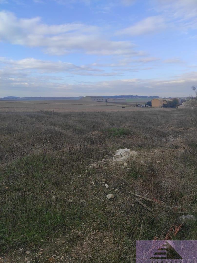 Venta de terreno en Villaluenga de la Sagra