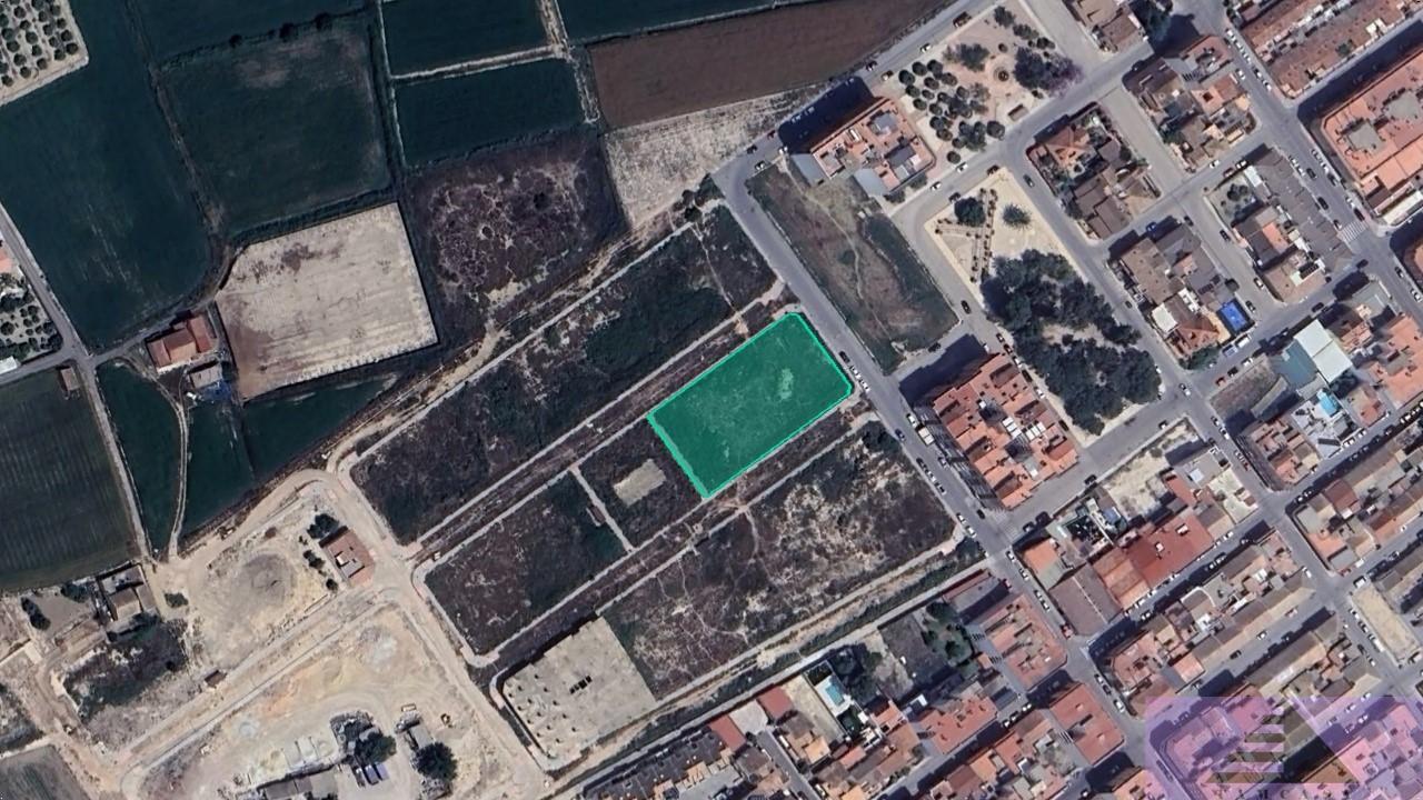 For sale of land in Almoradí
