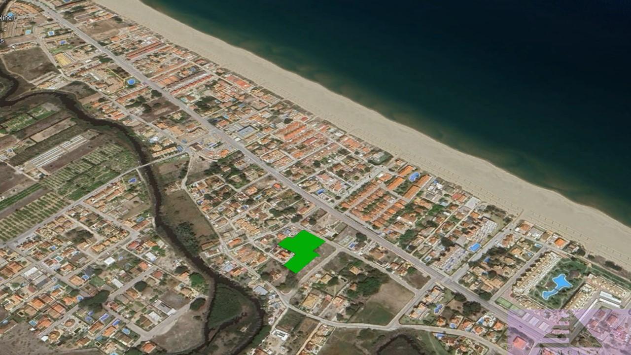 For sale of land in Dénia