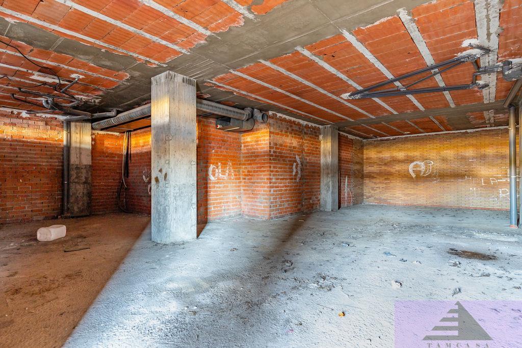 For sale of commercial in Seseña