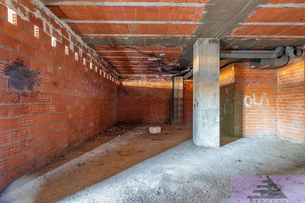 For sale of commercial in Seseña