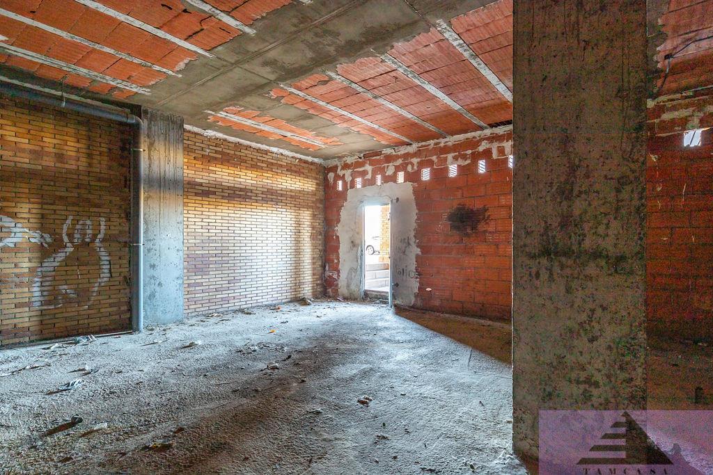 For sale of commercial in Seseña