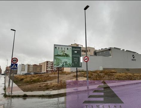 For sale of land in Novelda