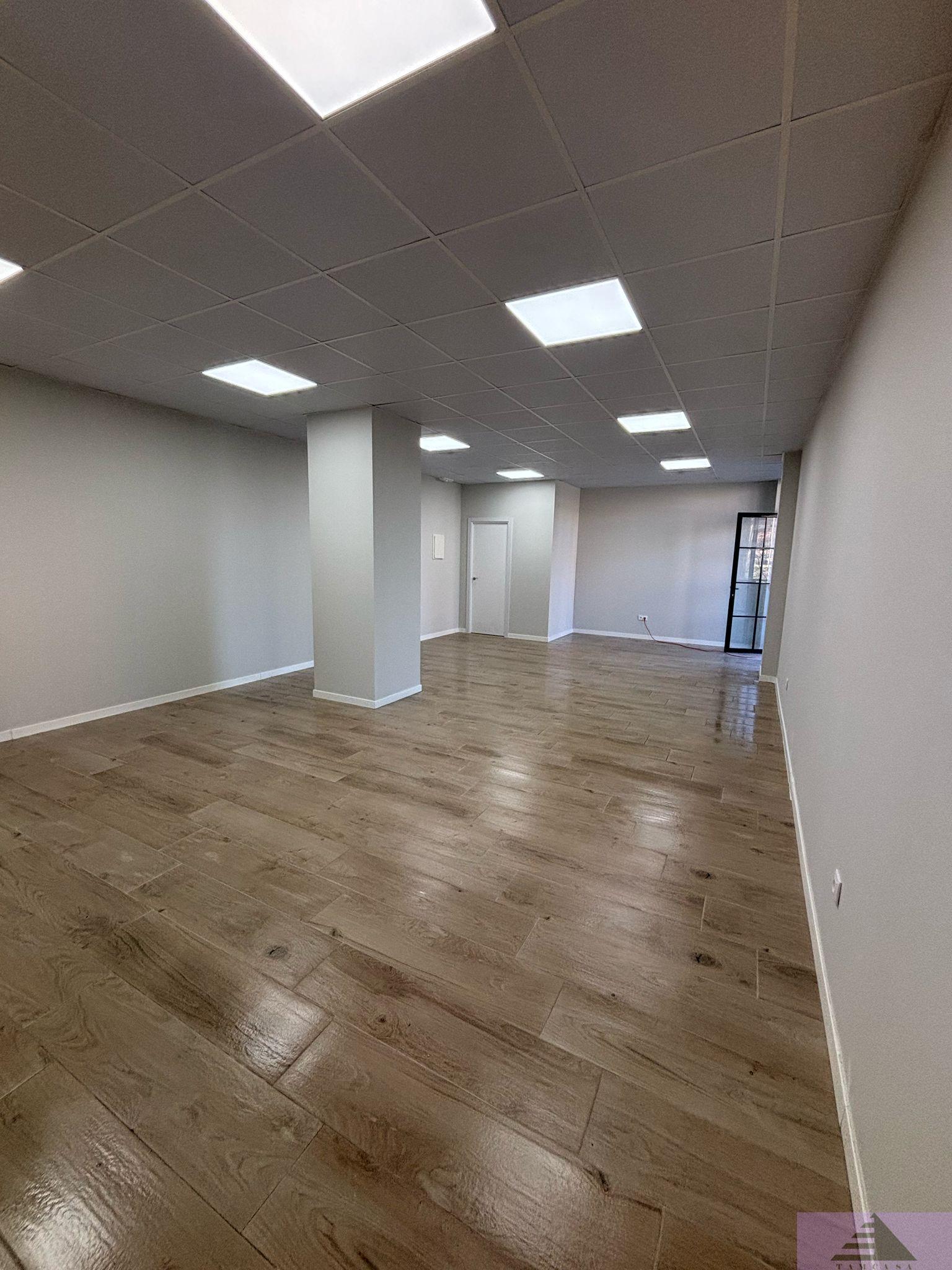 For rent of commercial in Seseña