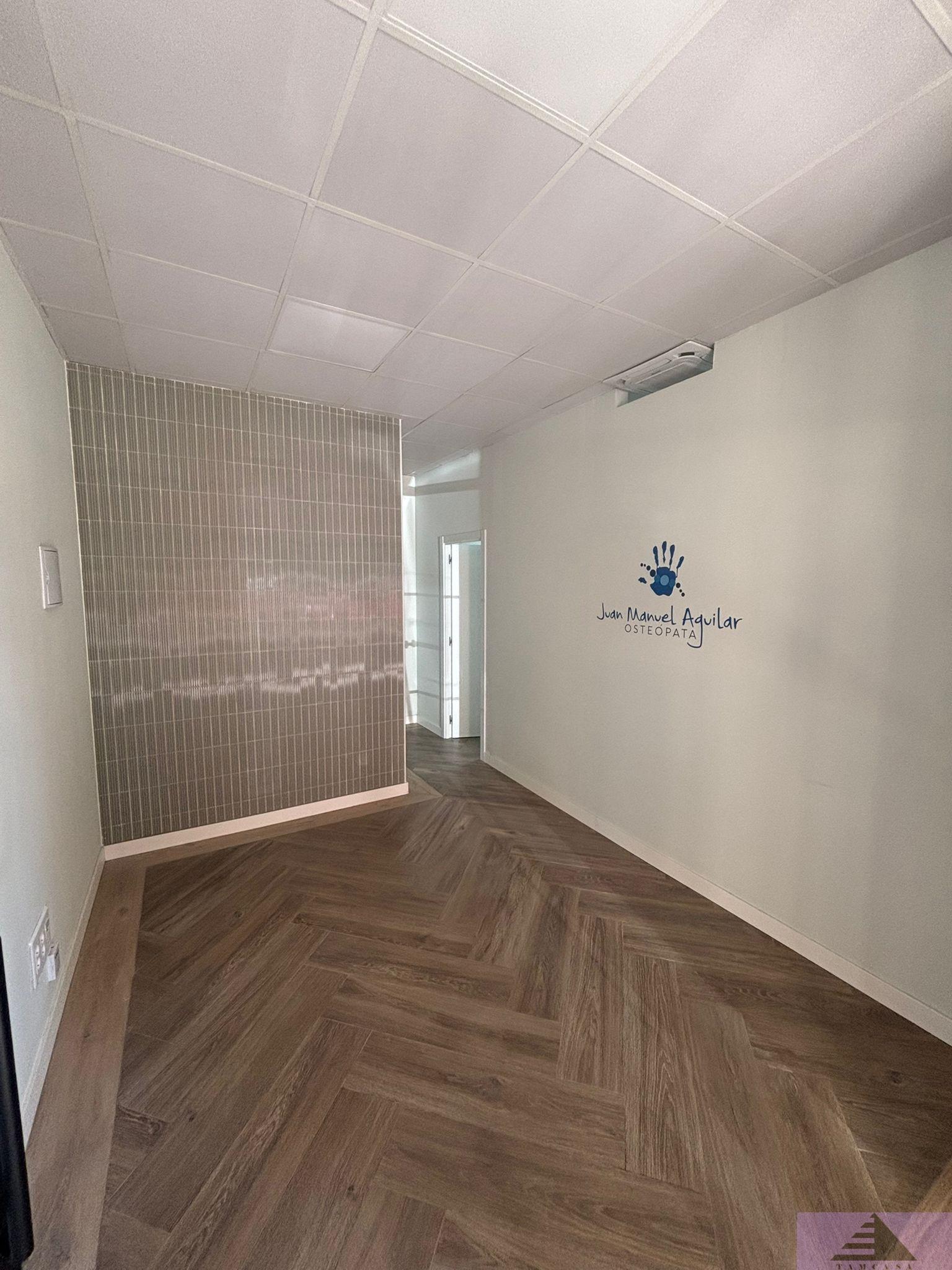 For rent of commercial in Seseña