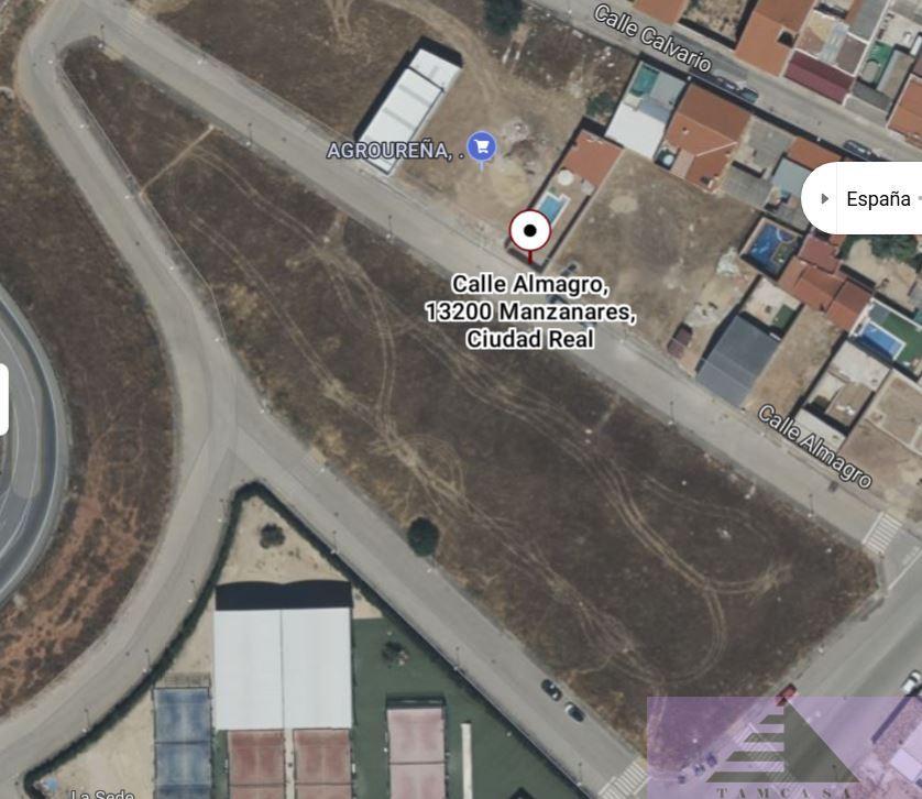Venta de terreno en Manzanares