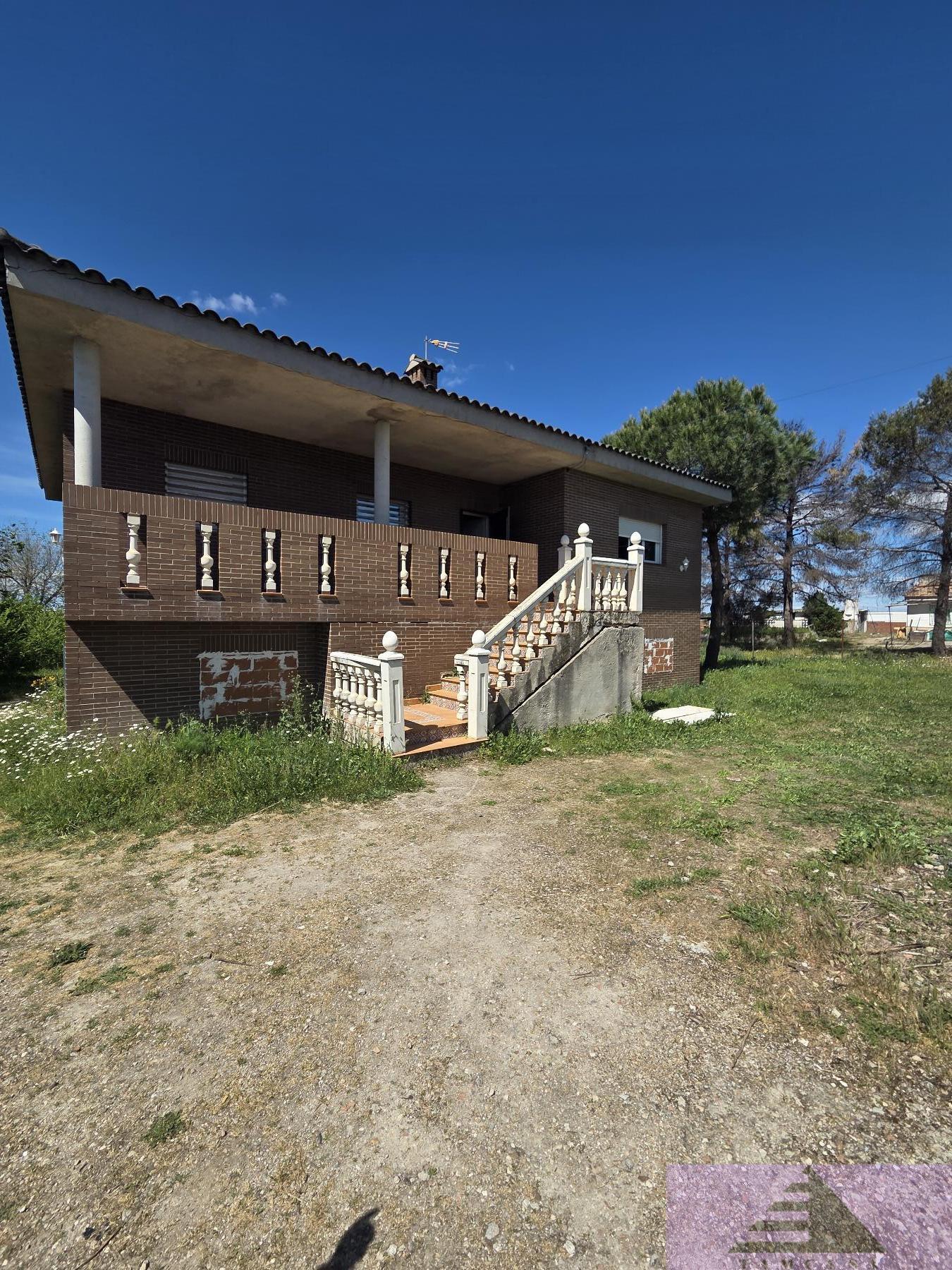 Venta de chalet en Yeles