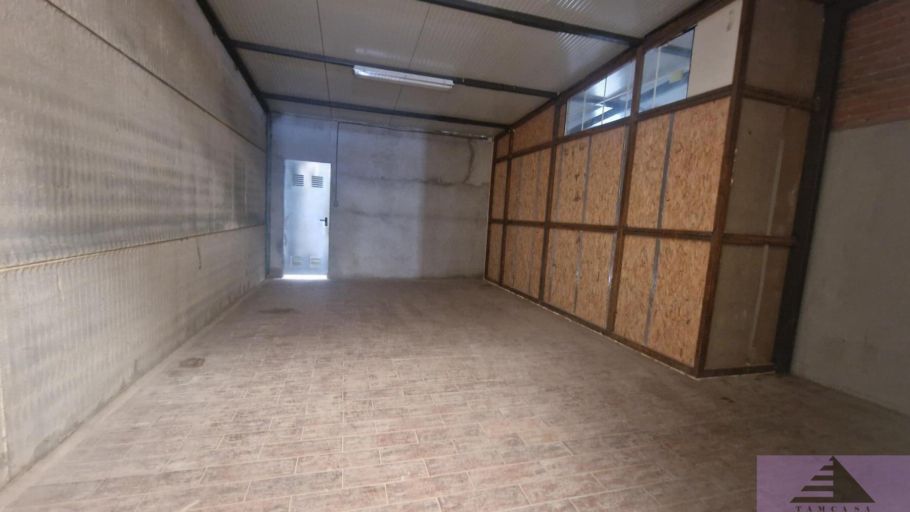 Venta de nave en Seseña