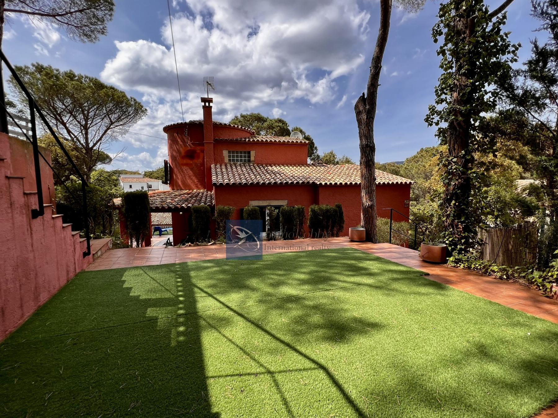 Venta de casa en Santa Cristina D´aro
