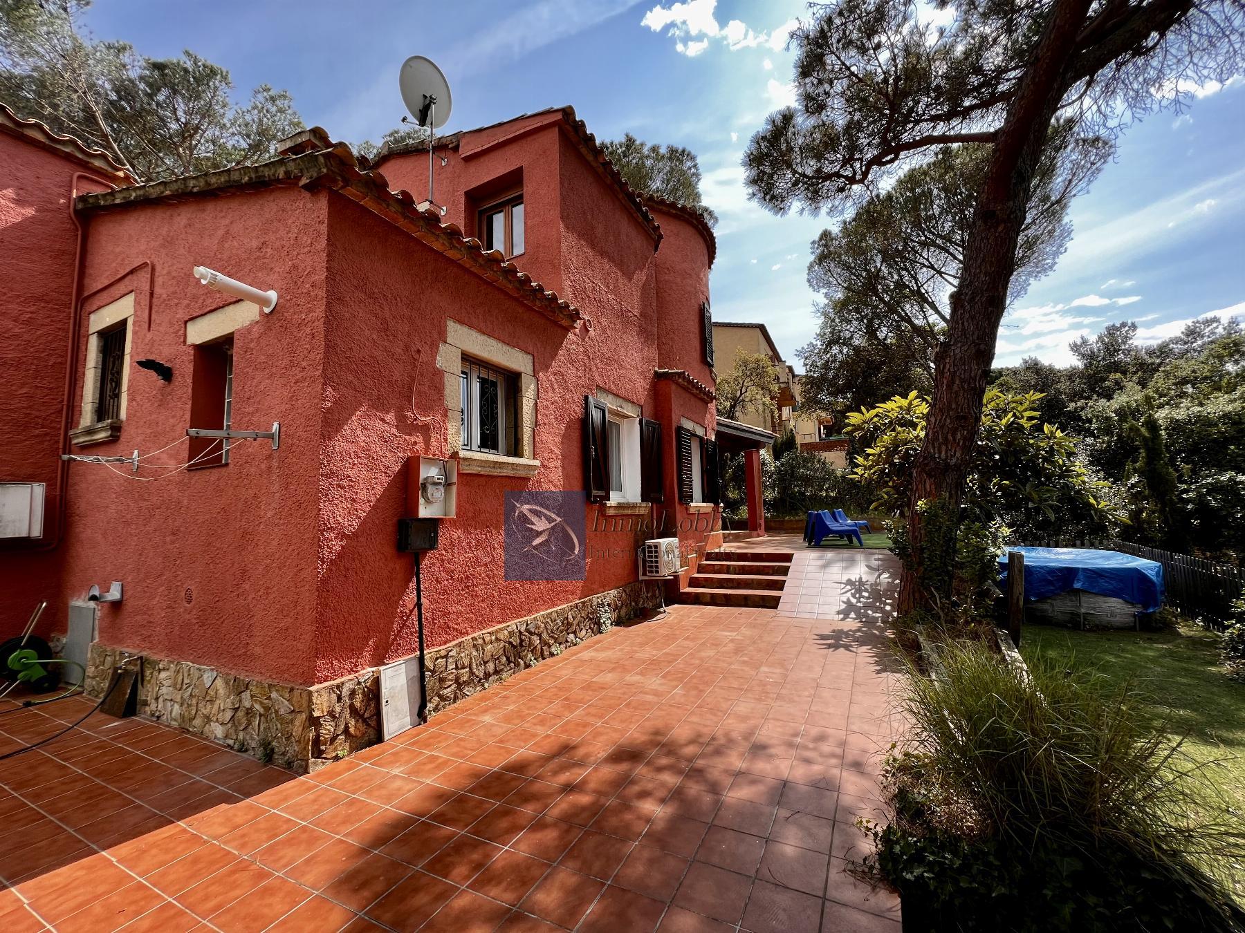 Venta de casa en Santa Cristina D´aro