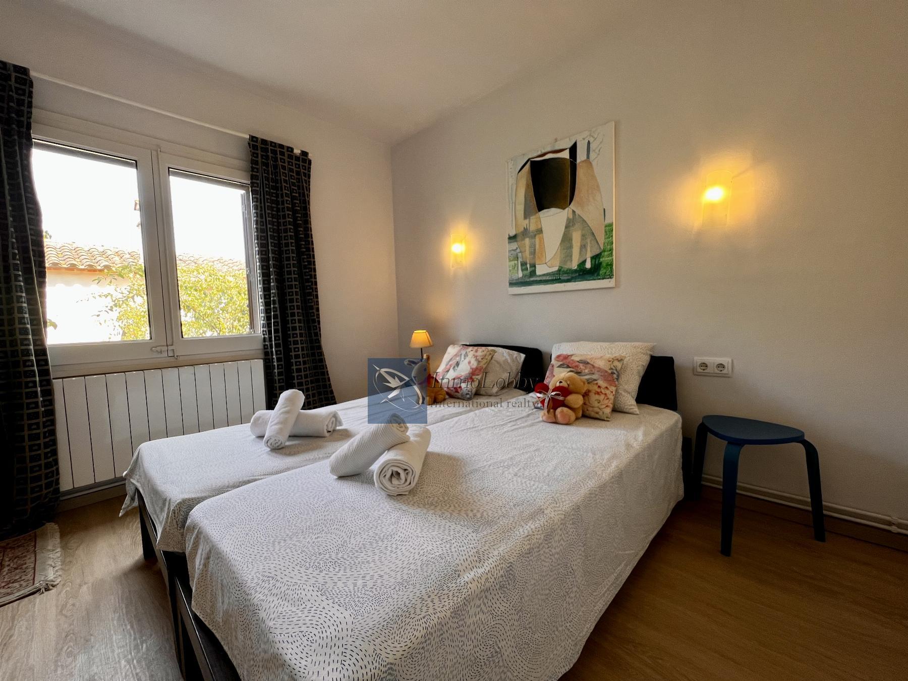 Venta de casa en Santa Cristina D´aro