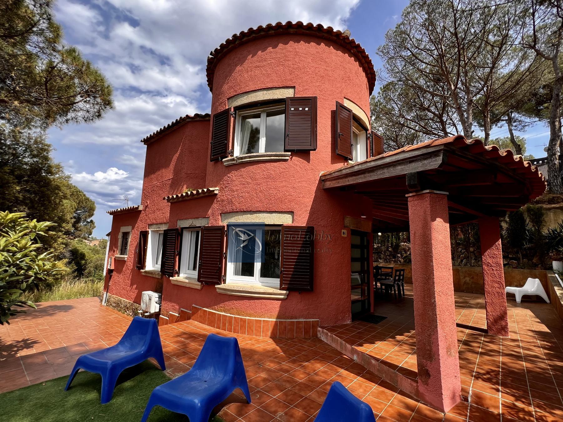Venda de casa a Santa Cristina D´aro