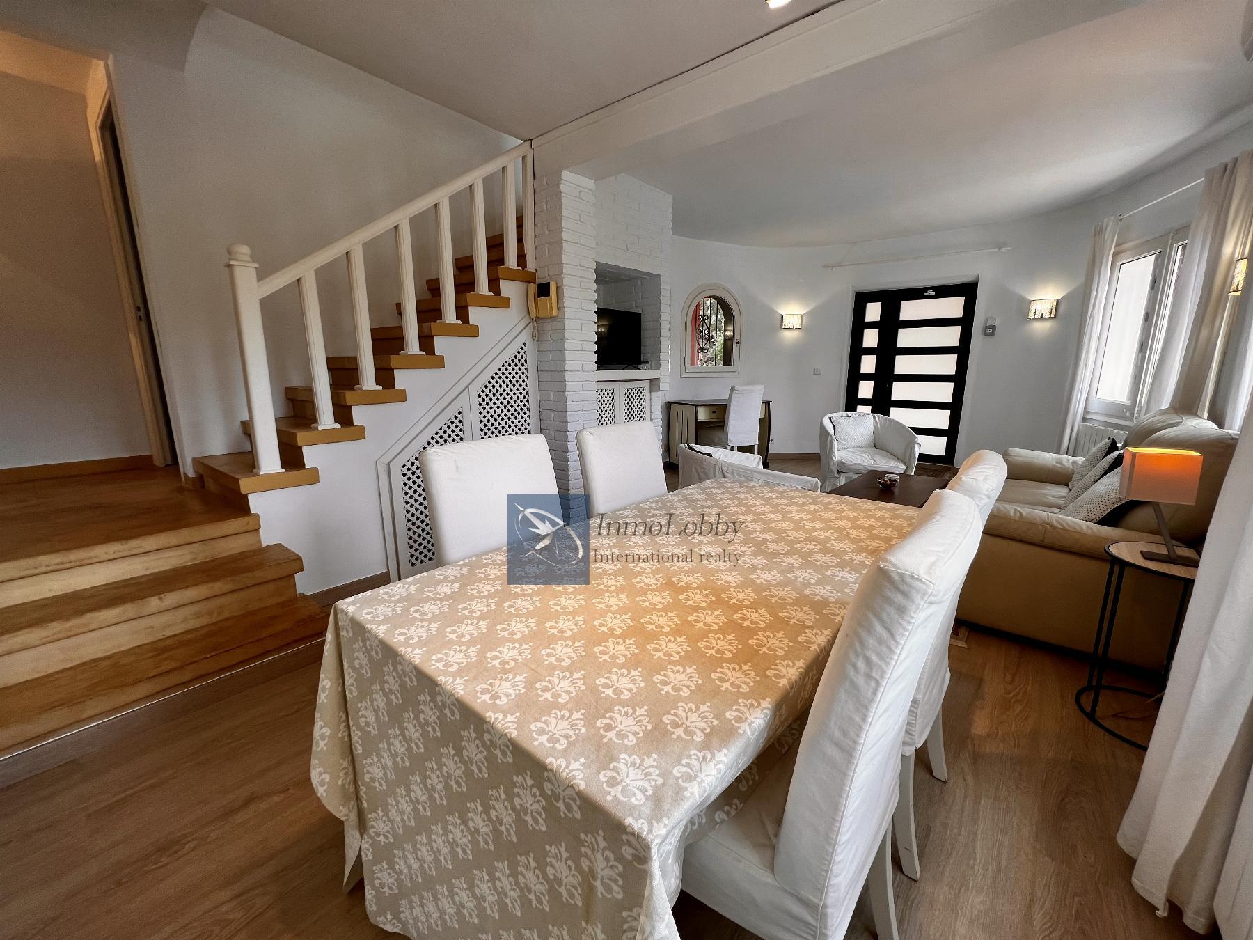 Venta de casa en Santa Cristina D´aro
