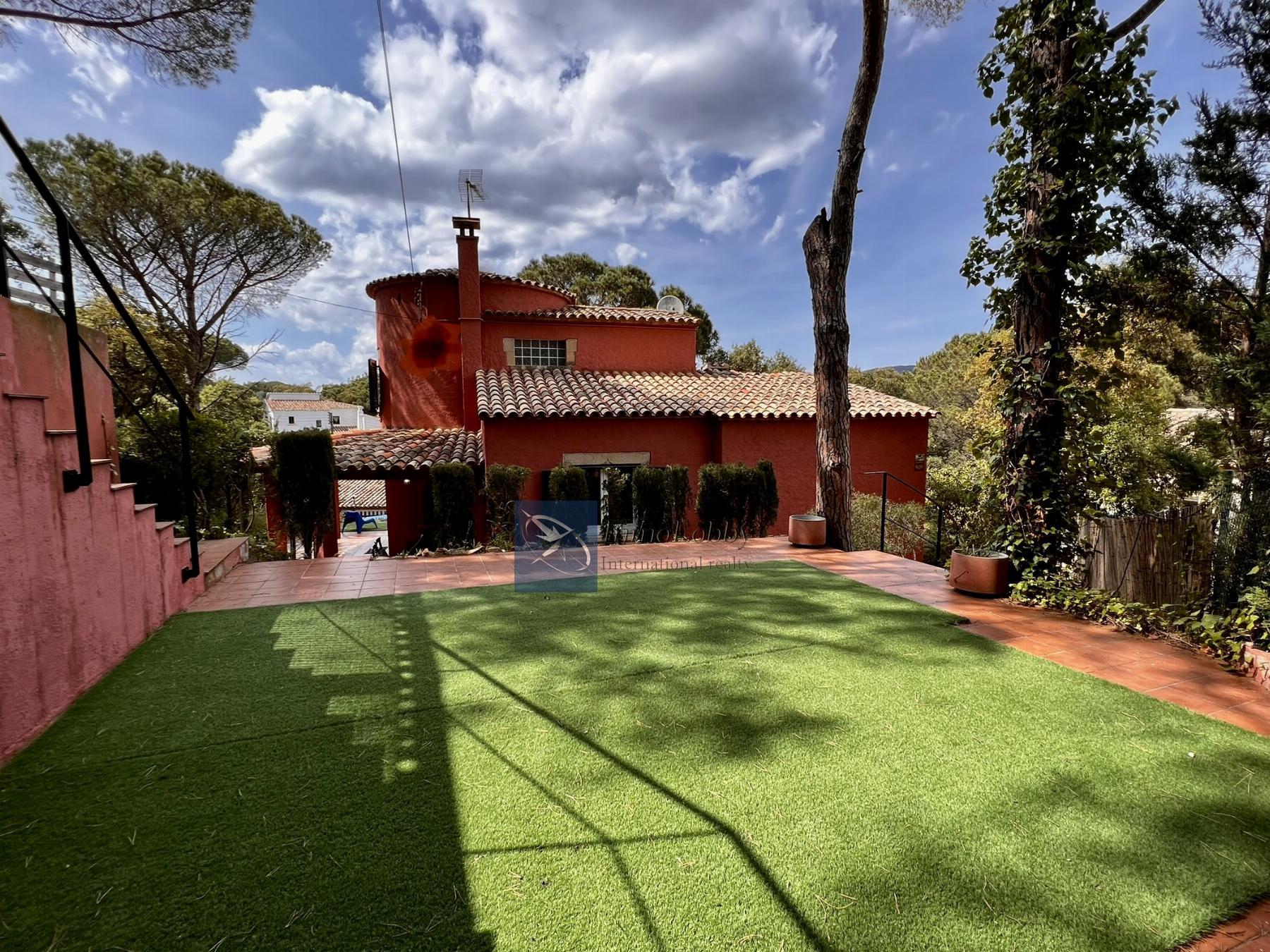 Venta de casa en Santa Cristina D´aro
