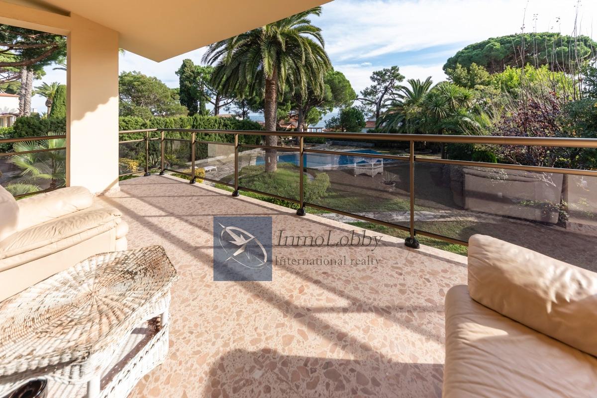 For rent of villa in S´Agaro