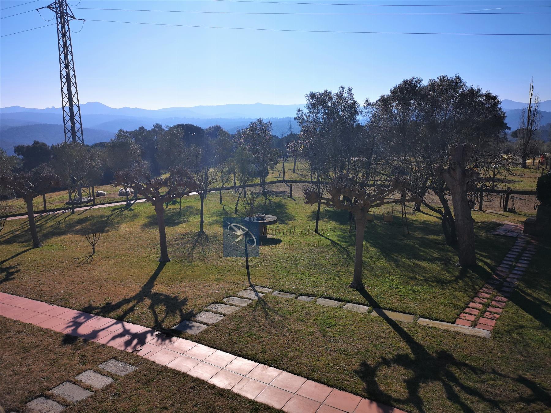 For sale of house in Llagostera