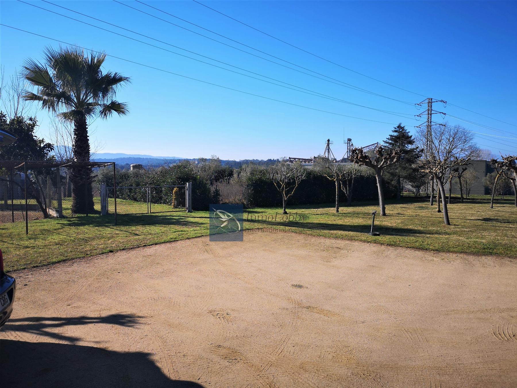 For sale of house in Llagostera