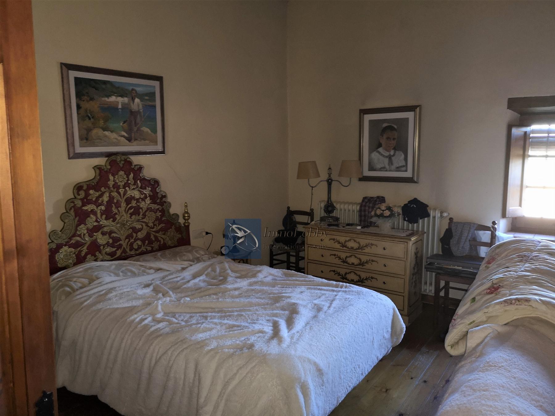 For sale of house in Llagostera