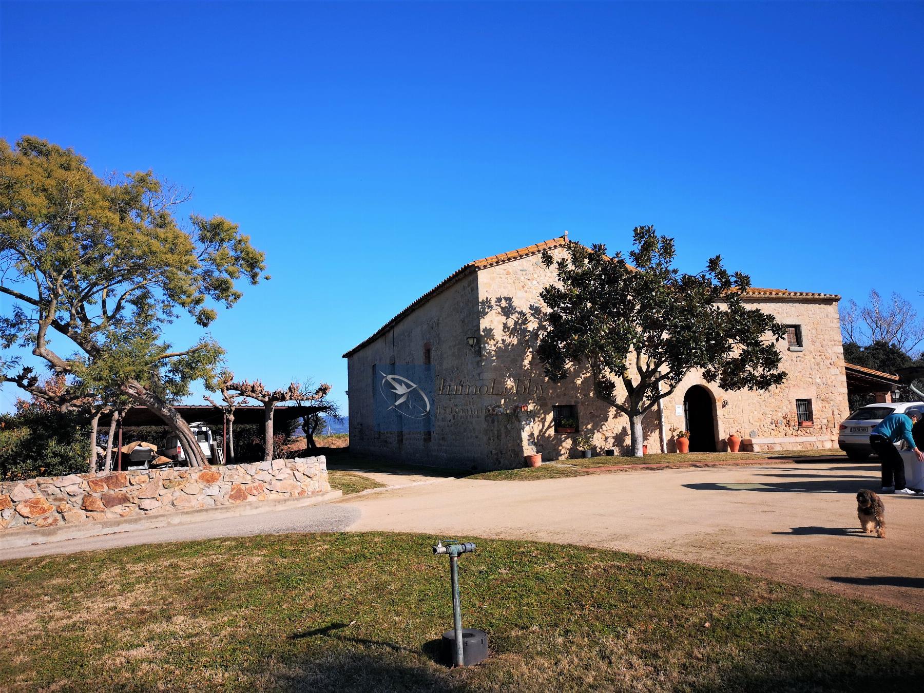 For sale of house in Llagostera