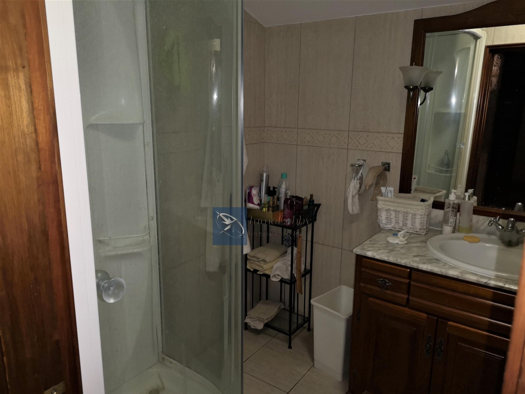 For sale of house in Llagostera