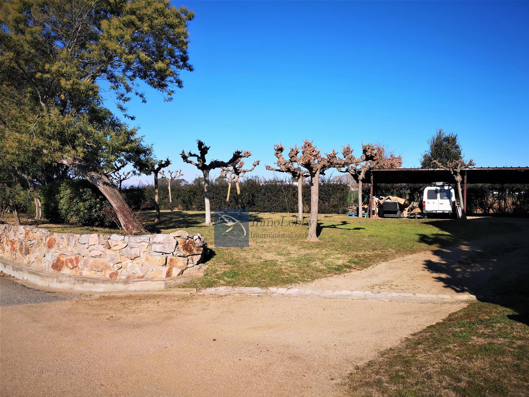 For sale of house in Llagostera