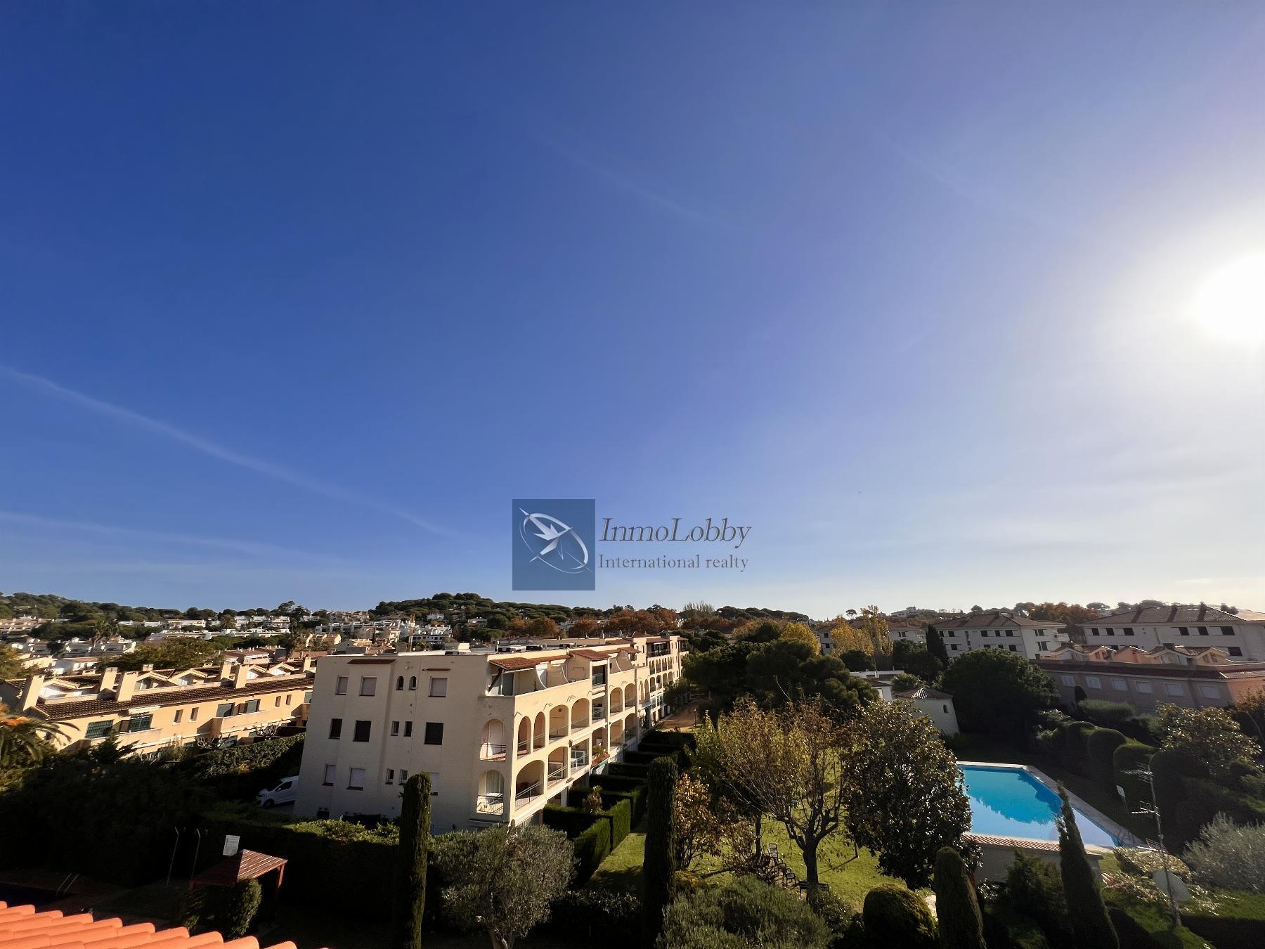 For rent of duplex in S´Agaro