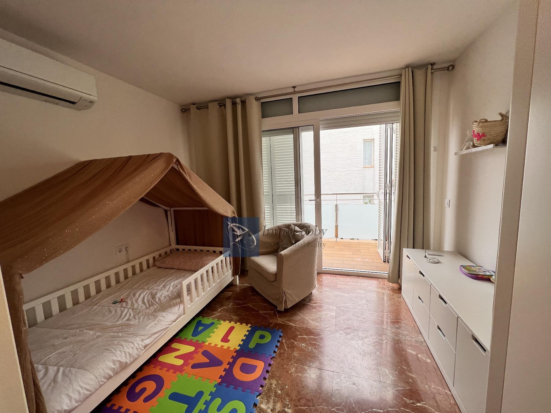 Miete von appartement in
 S´Agaro