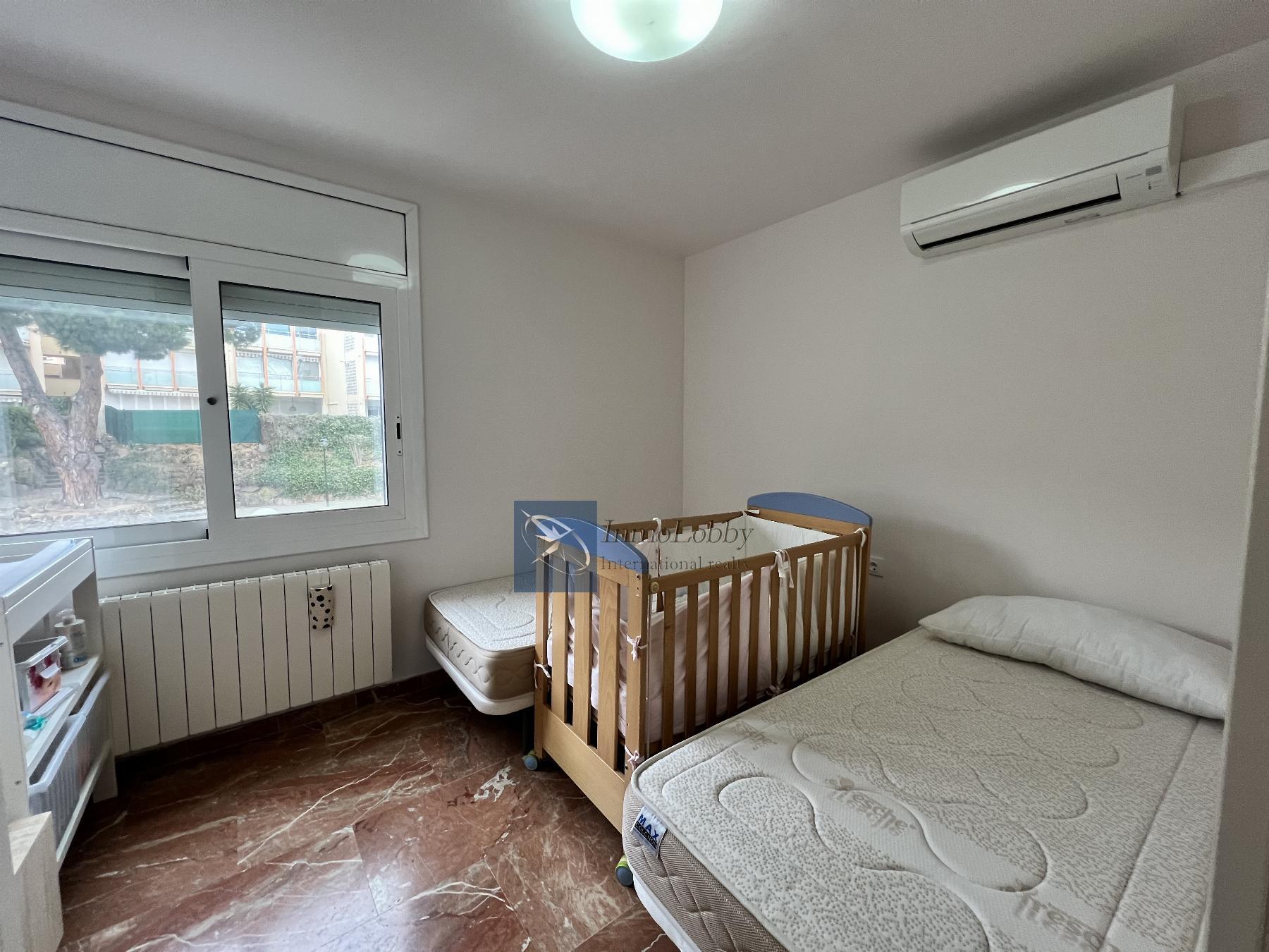 Miete von appartement in
 S´Agaro