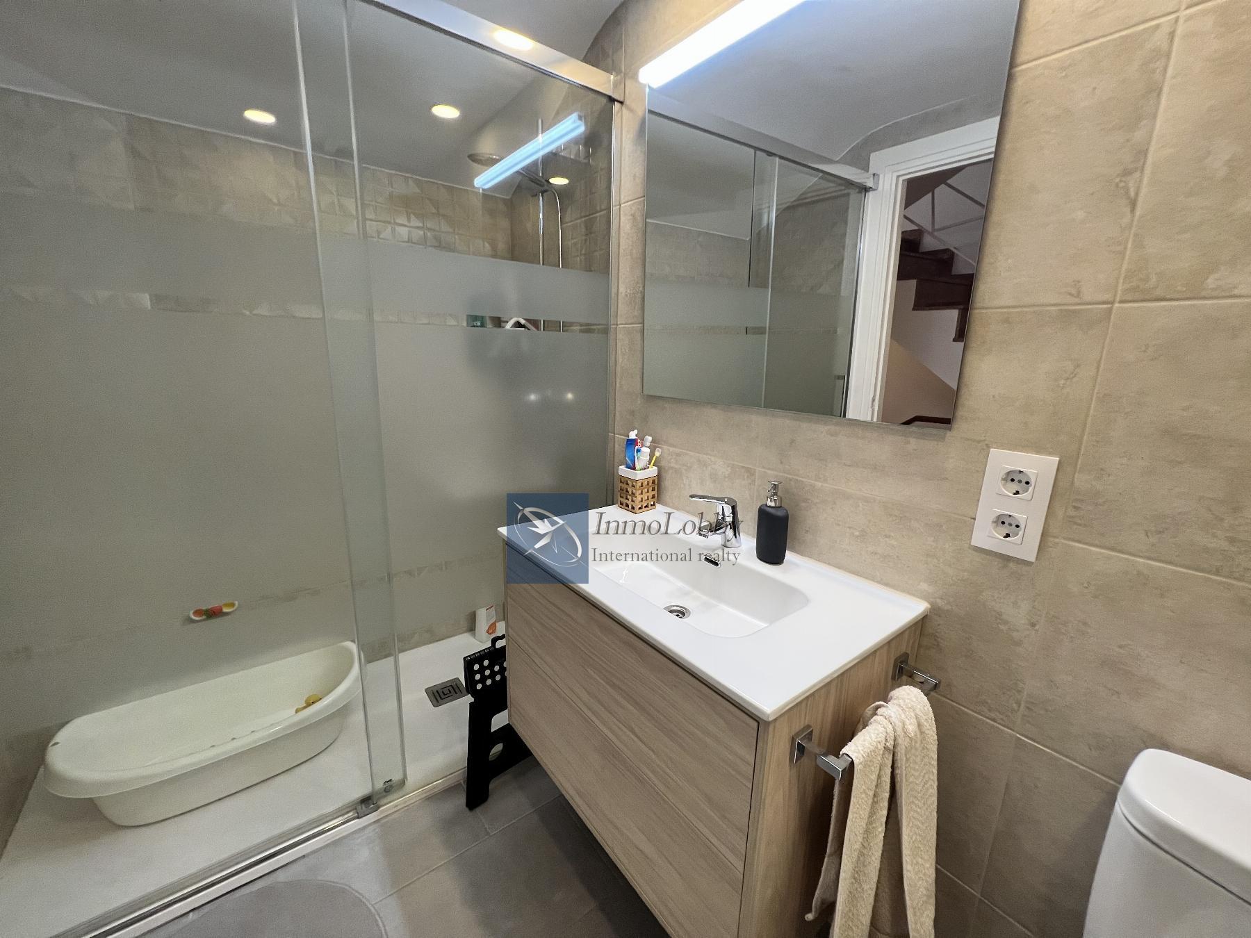 Miete von appartement in
 S´Agaro