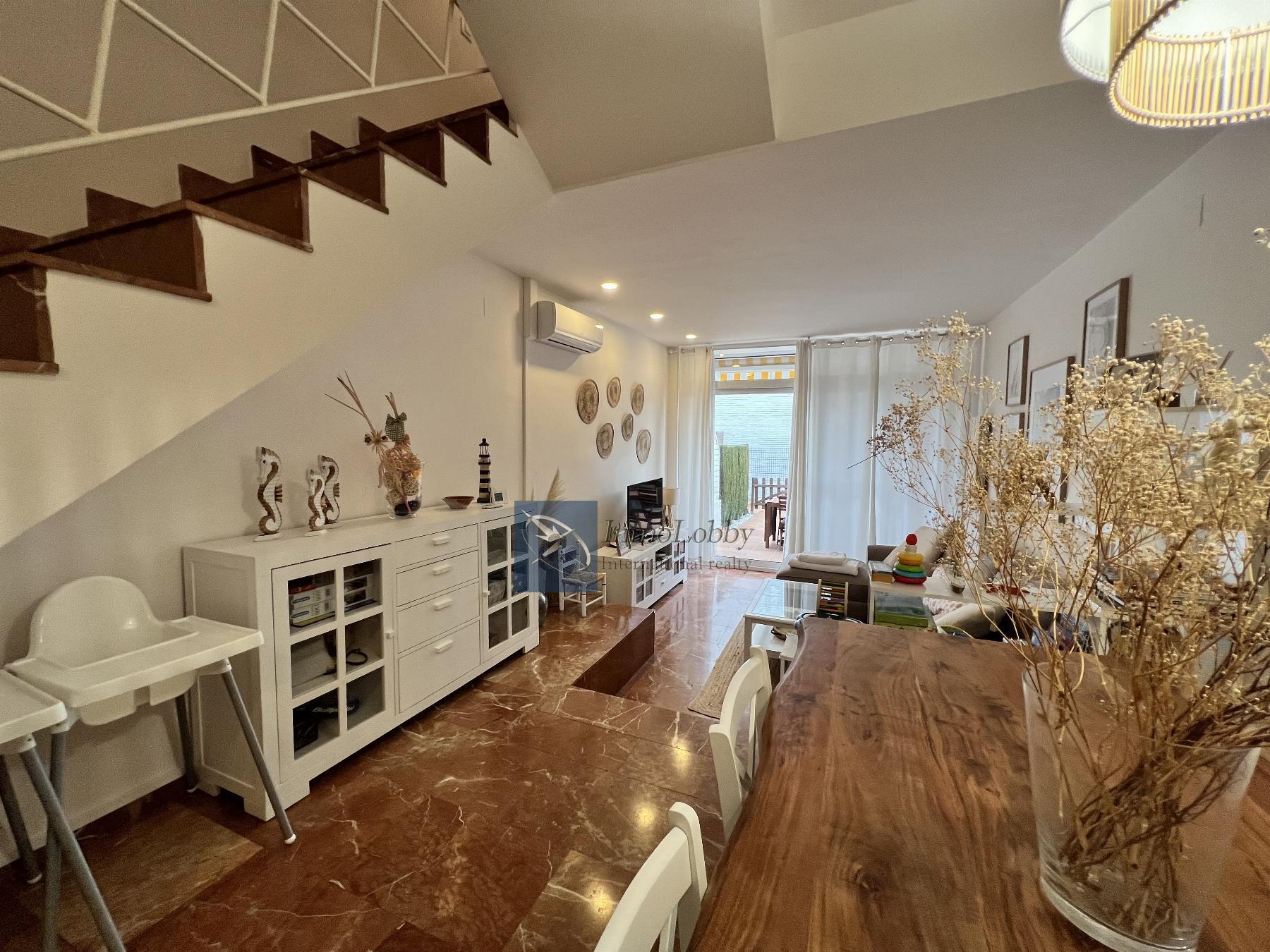 Miete von appartement in
 S´Agaro
