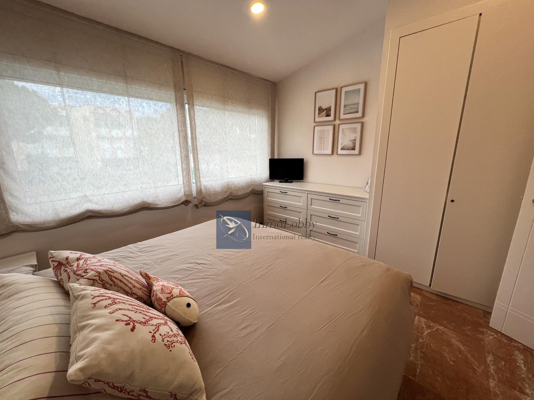 Miete von appartement in
 S´Agaro