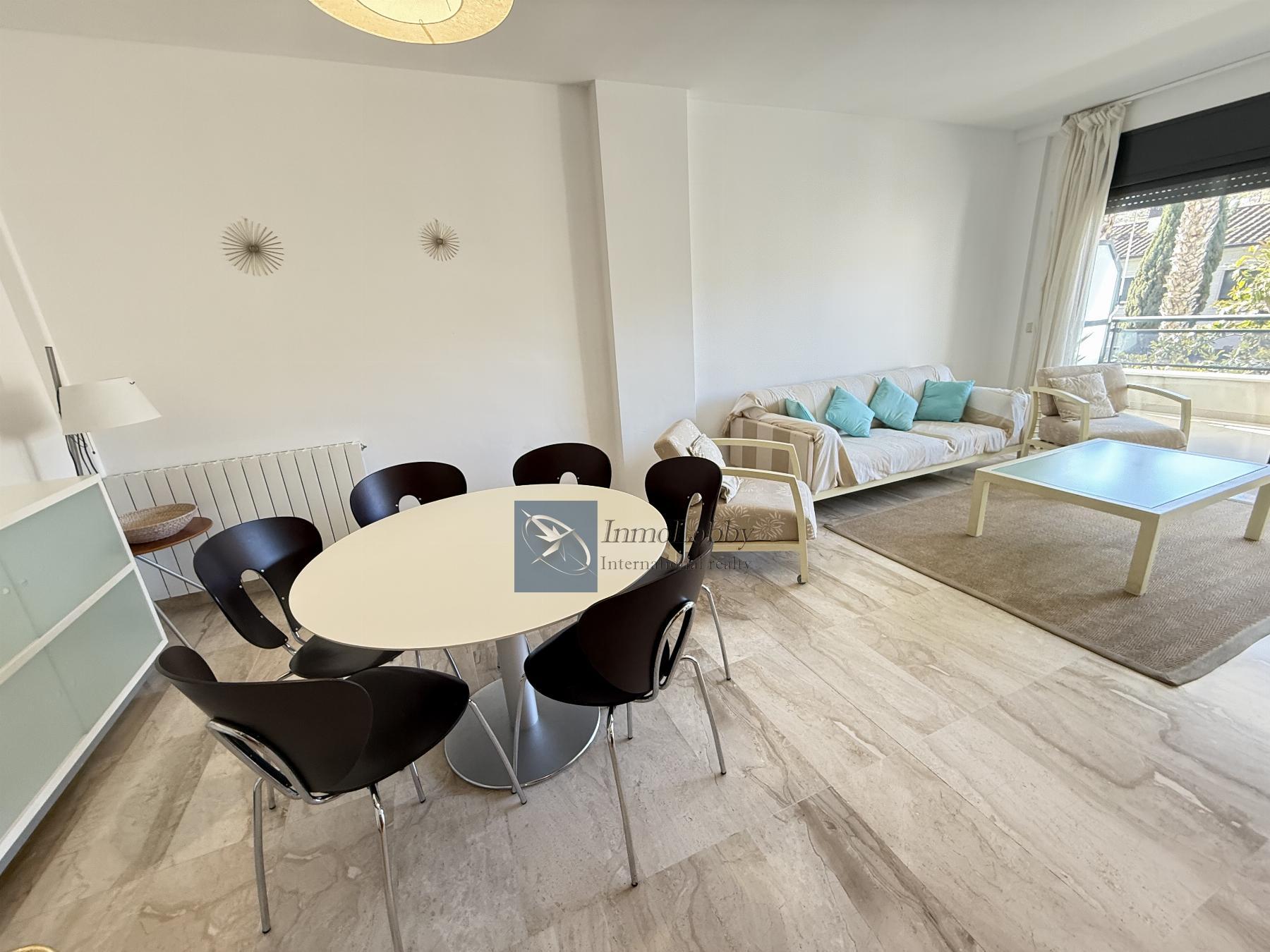 Продажа от

 Апартаменты на Castell-Platja d´Aro