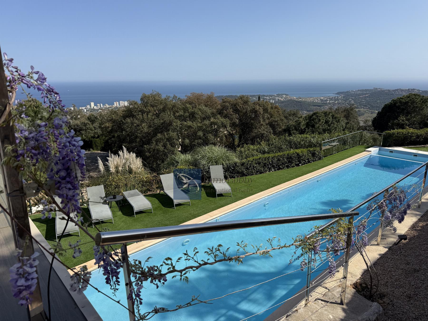 Venta de villa en Castell d´Aro