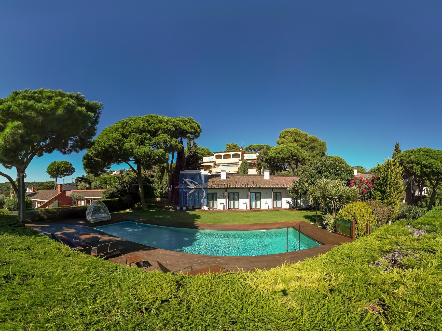 For sale of villa in Sant Antoni de Calonge