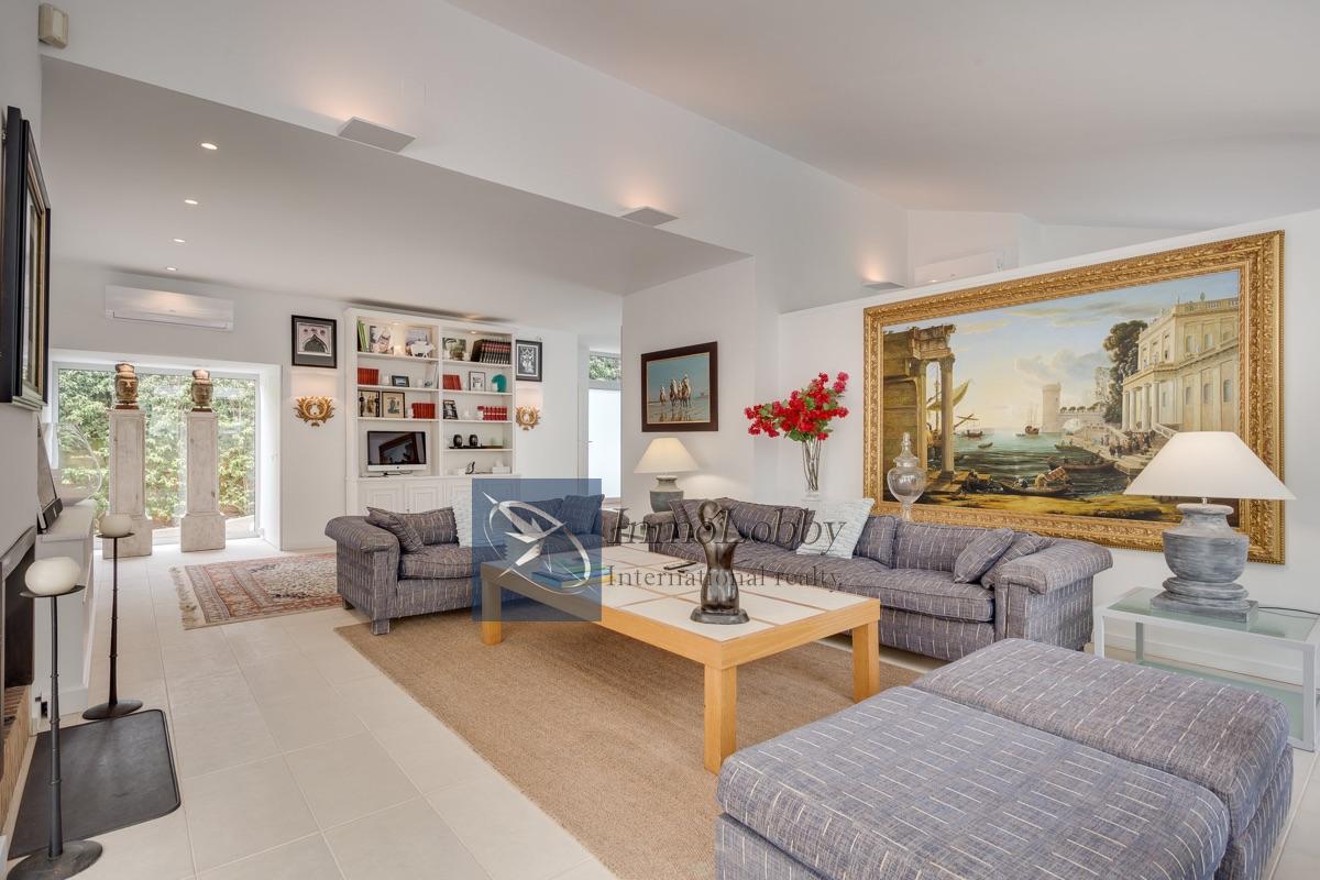 Zu verkaufen von villa in
 S´Agaro Zu verkaufen von villa in
 S´Agaro