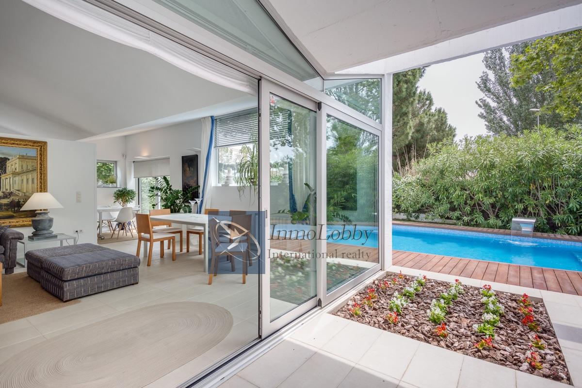 Zu verkaufen von villa in
 S´Agaro Zu verkaufen von villa in
 S´Agaro