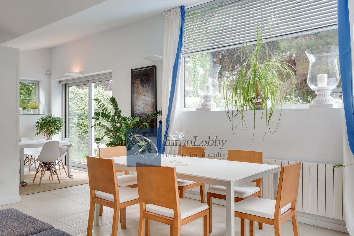 Zu verkaufen von villa in
 S´Agaro Zu verkaufen von villa in
 S´Agaro